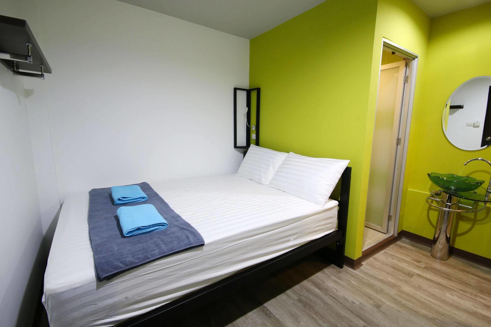 The Pillow Hostel Khaosan Bangkok Exterior foto
