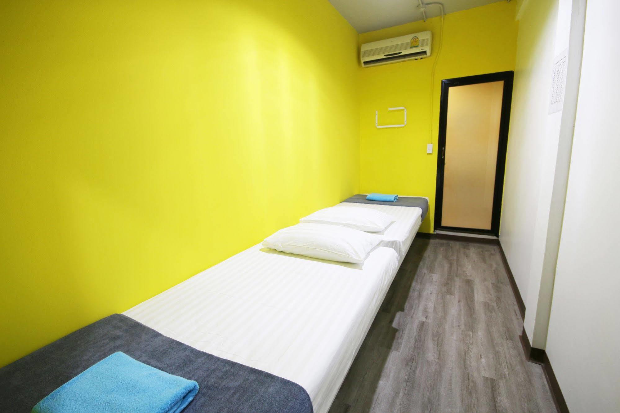 The Pillow Hostel Khaosan Bangkok Exterior foto